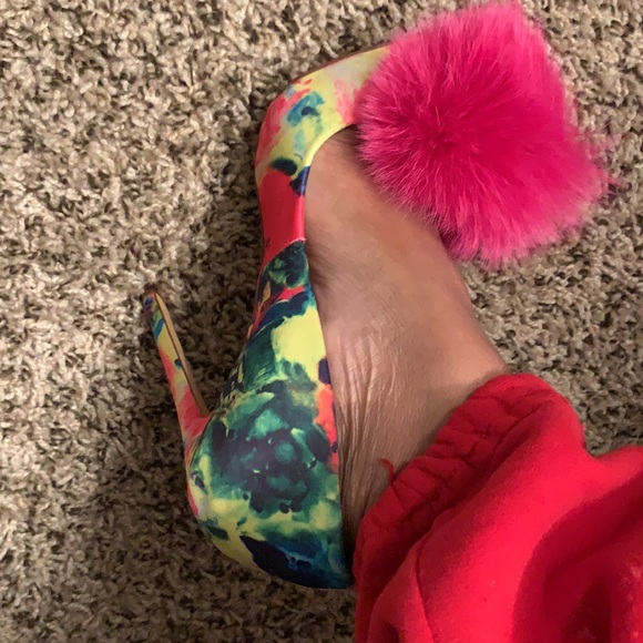 High heels - Picture 2 of 7